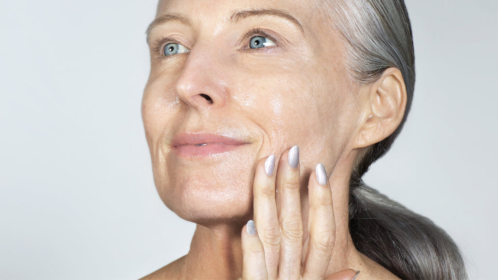 Hydration: The Key to Skin Longevity